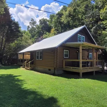 Creekside Hideaway - Real Log Cabin W/Great Location-2